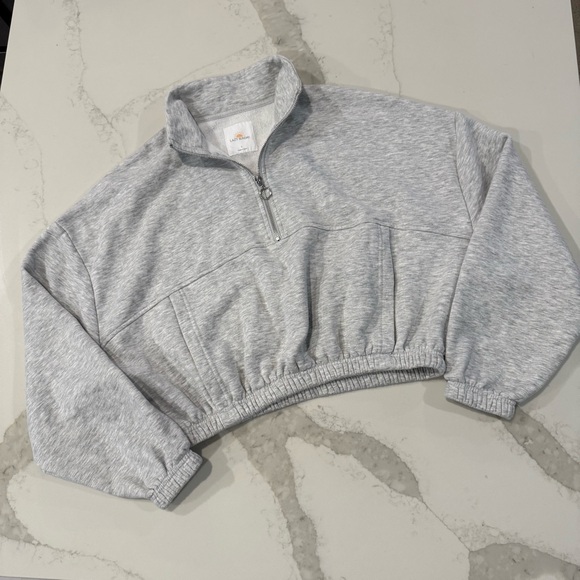 Lazy Sunday Half Zipped Cropped Sweatshirt Women’s Large Heather Gray Athleisure - Picture 4 of 9